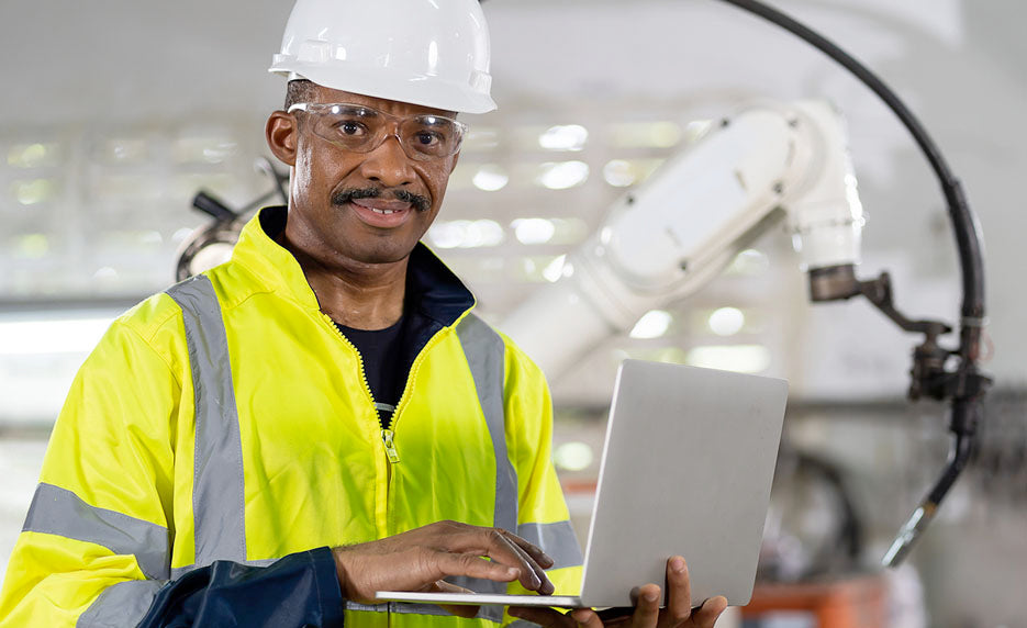 Robotics Technician with VR Training (VR Headset v3 Included)